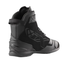 Botin Ixon Bull 2 Wp Ultra